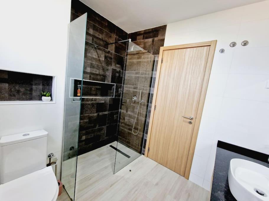 Apartamento Encantador Com Piscina E Vista Mar Lägenhet Praia Exteriör bild