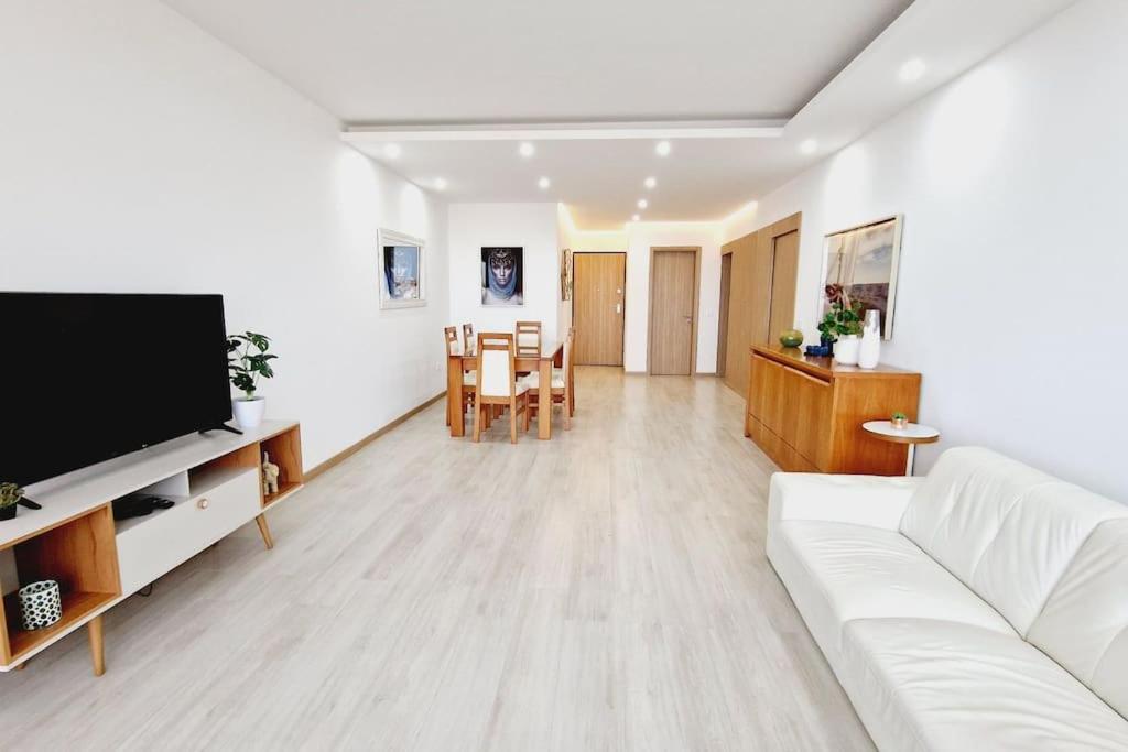 Apartamento Encantador Com Piscina E Vista Mar Lägenhet Praia Exteriör bild