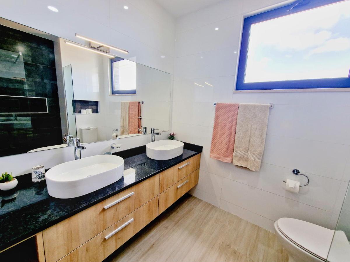 Apartamento Encantador Com Piscina E Vista Mar Lägenhet Praia Exteriör bild